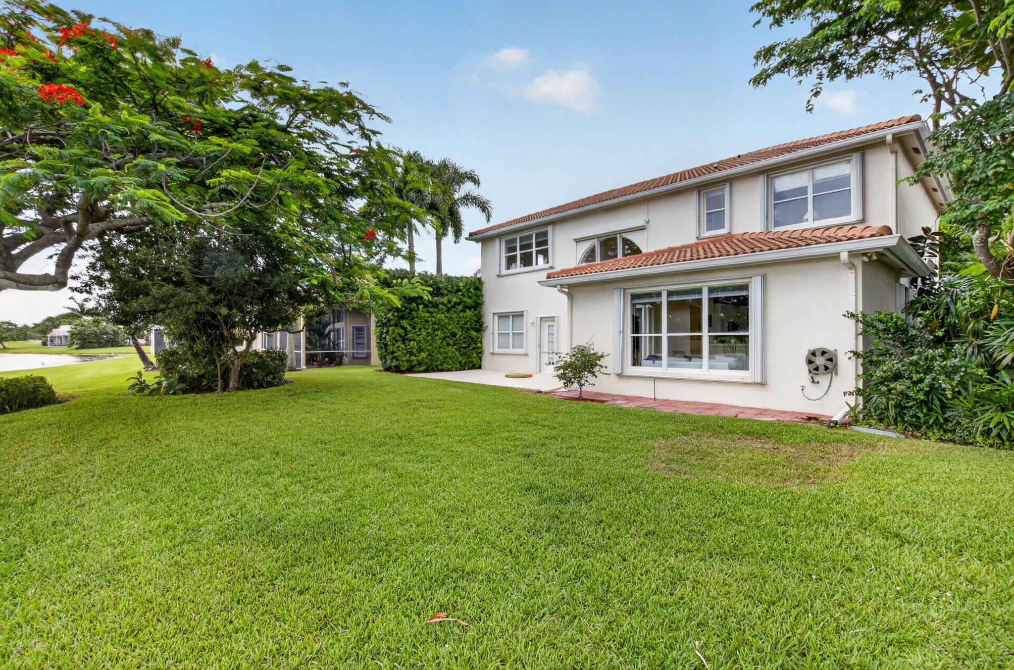  Photo 47