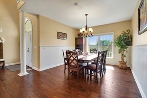 Dining Room Overlooks Lake