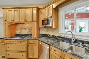 Gas Stove with Pot Filler