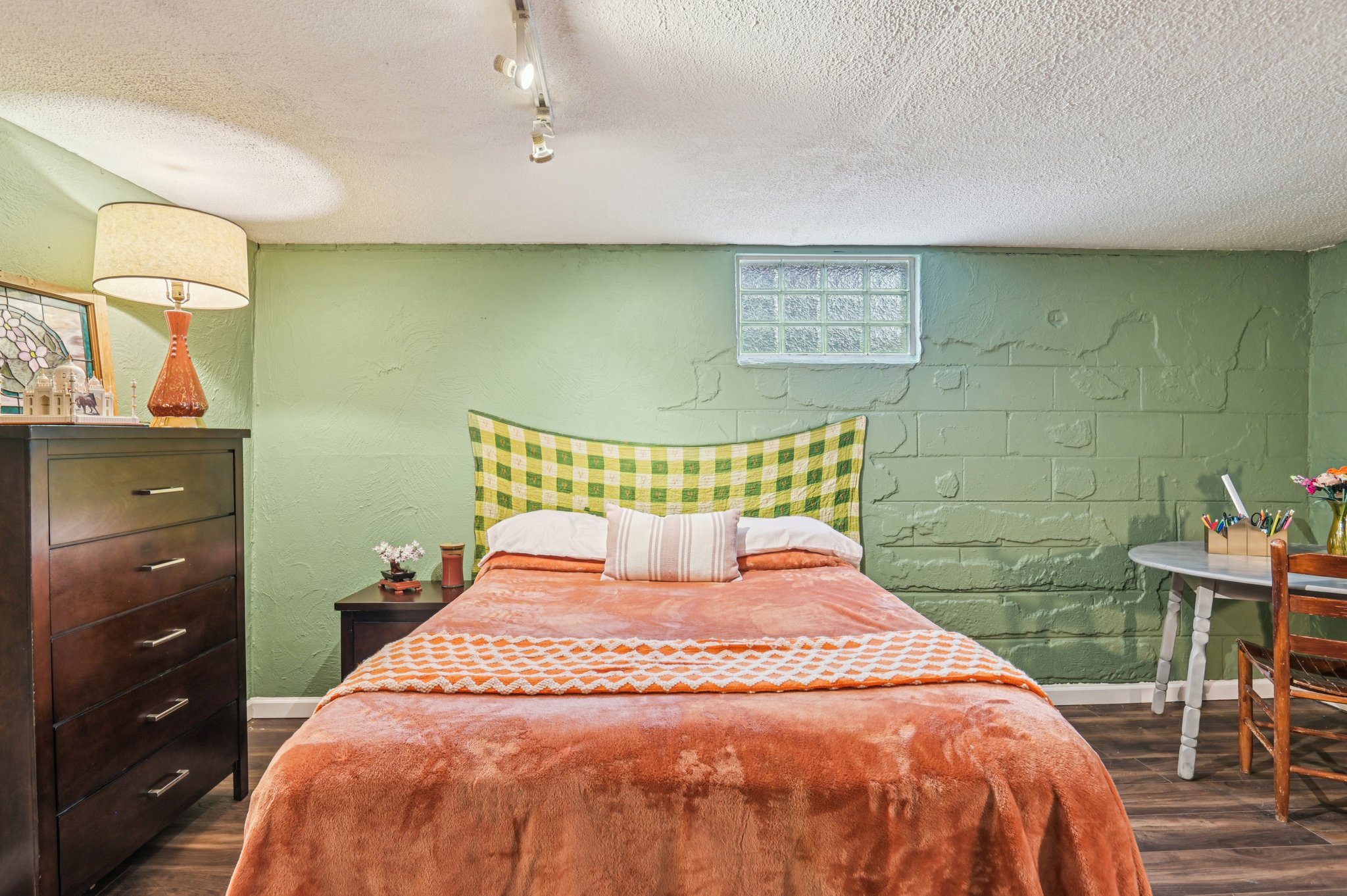 Kingsley Dr-S1112-020.jpg