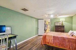 Kingsley Dr-S1112-021.jpg