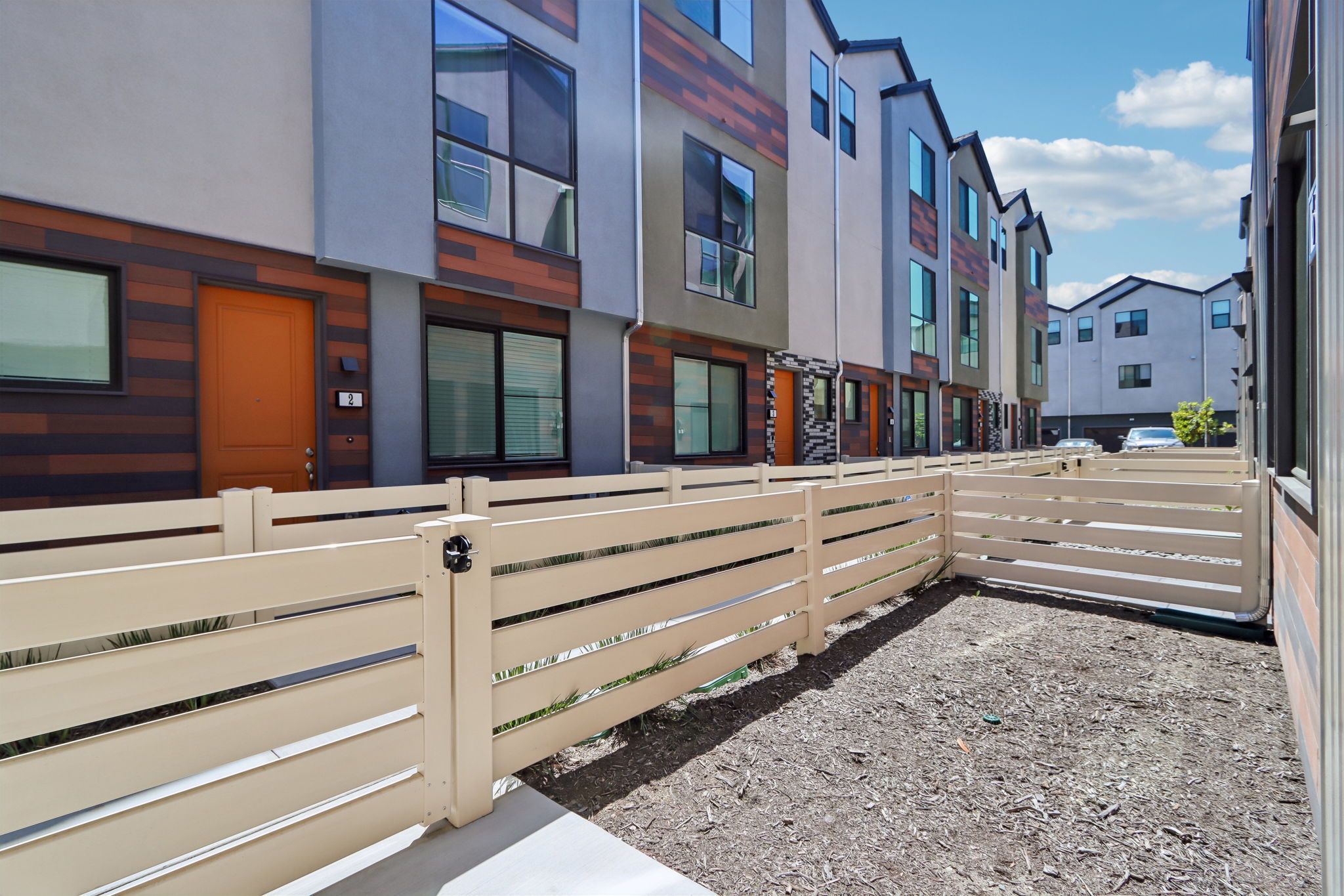 5868 Linden Ave 6-S2404-007