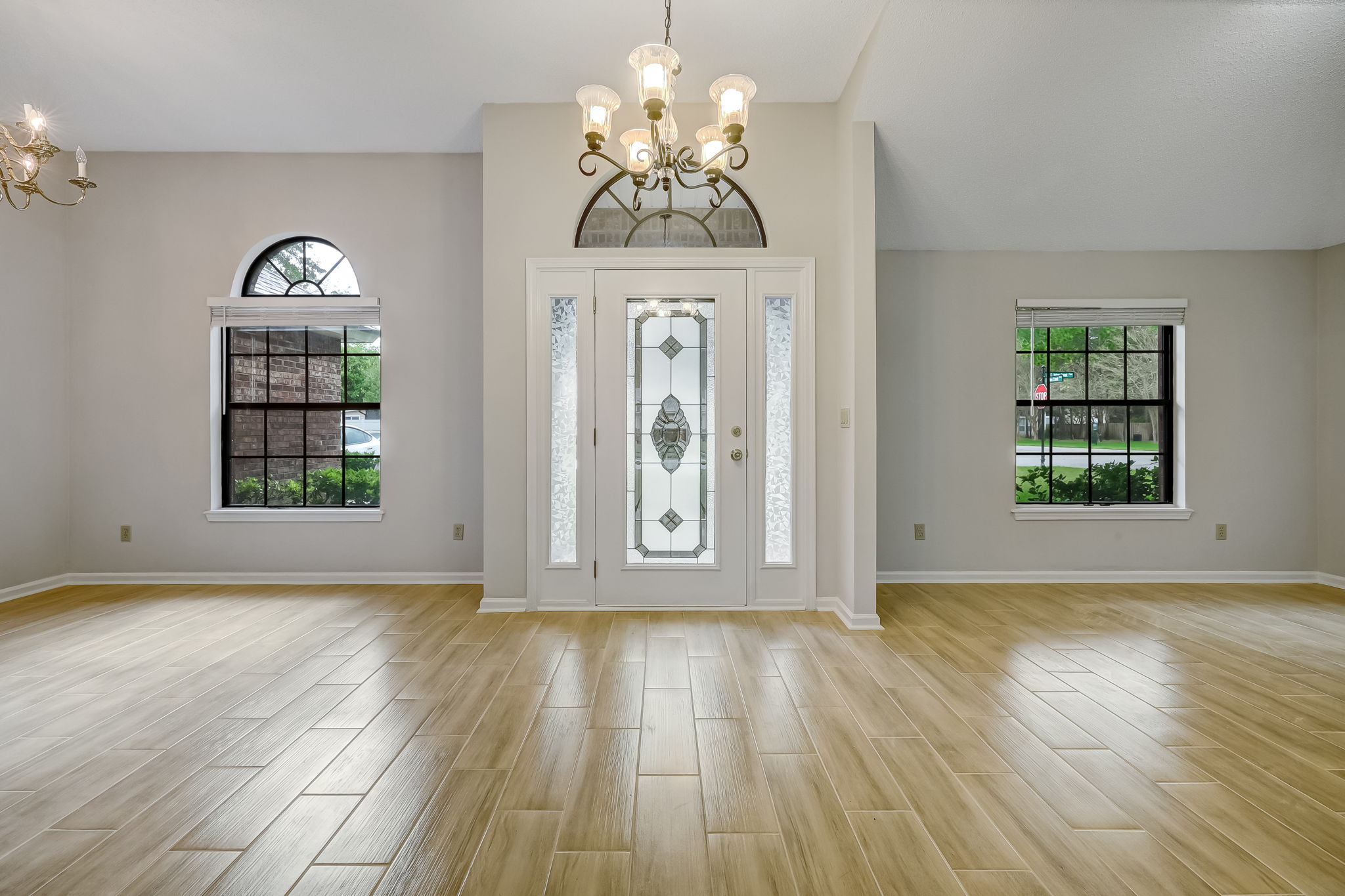 Foyer/Dining/Living Room