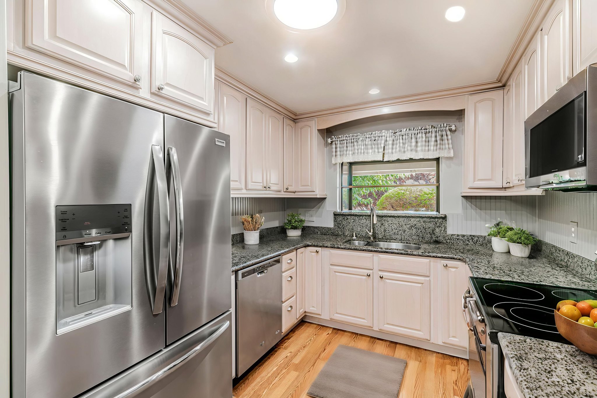 013_ 5870 Cabral Ave virtually staged.jpeg