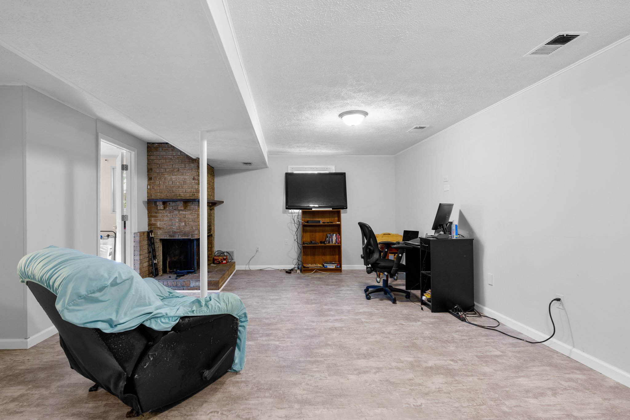 28. Recreation room.jpg