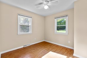 22. Main bedroom.jpg