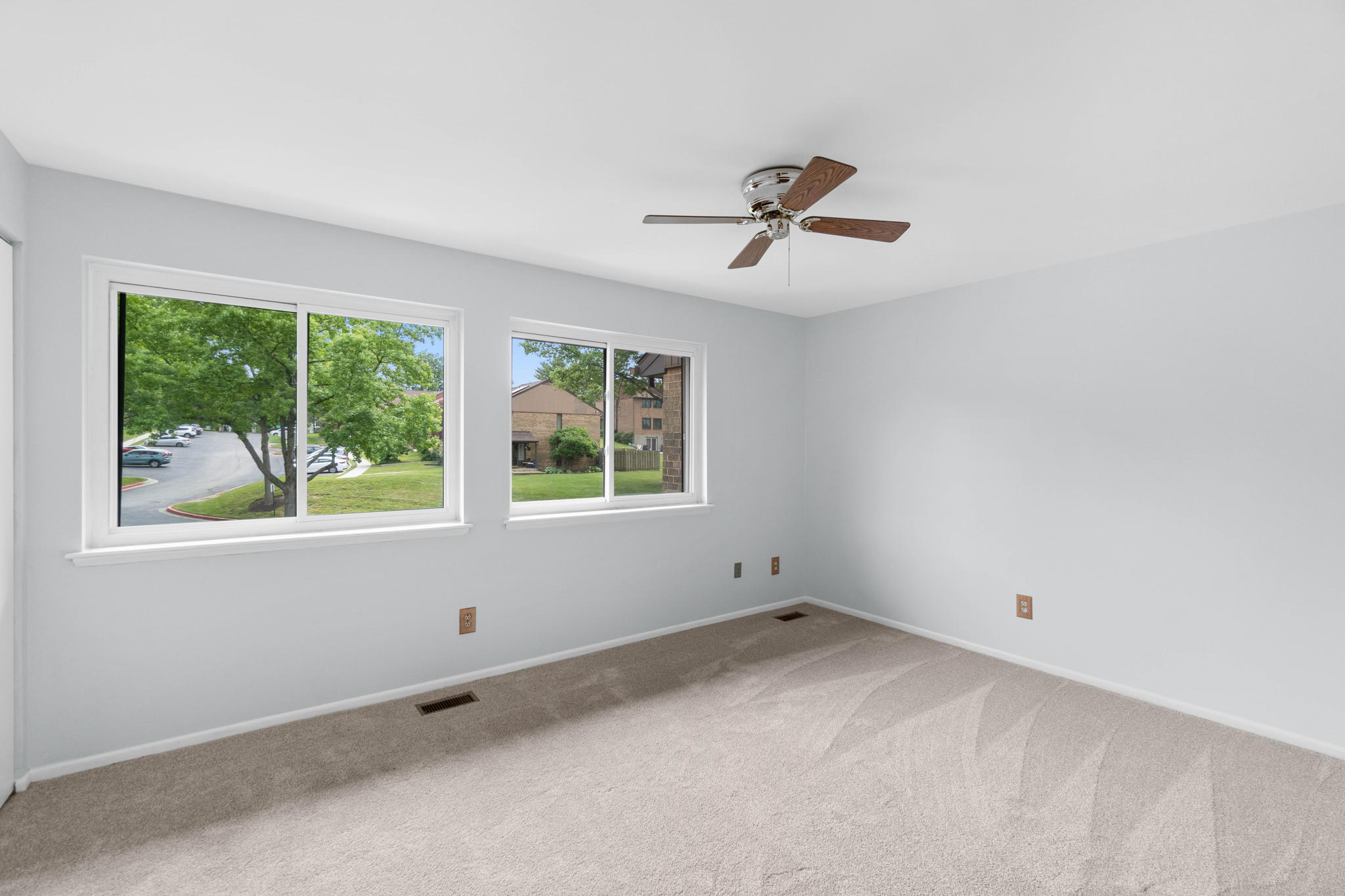 upper bedroom-19