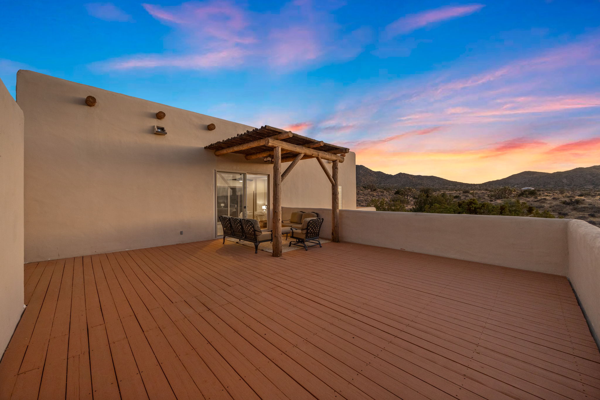 Photo 48