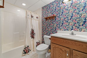  Photo 46