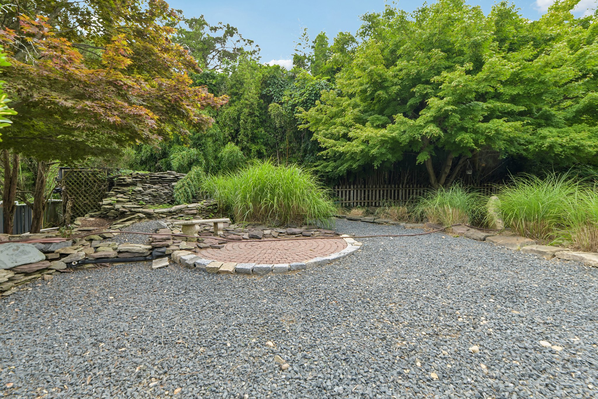 Long Beach Rd-S1208-047.jpg