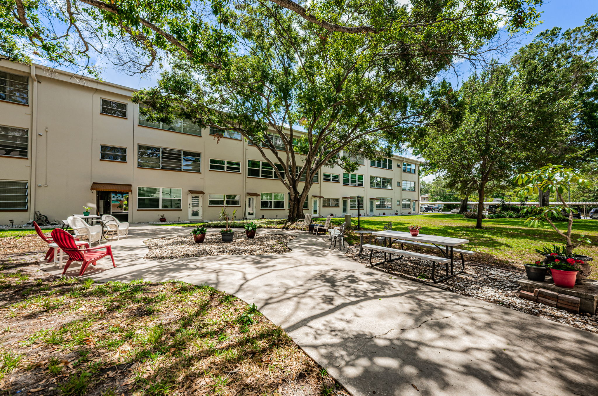 Courtyard1