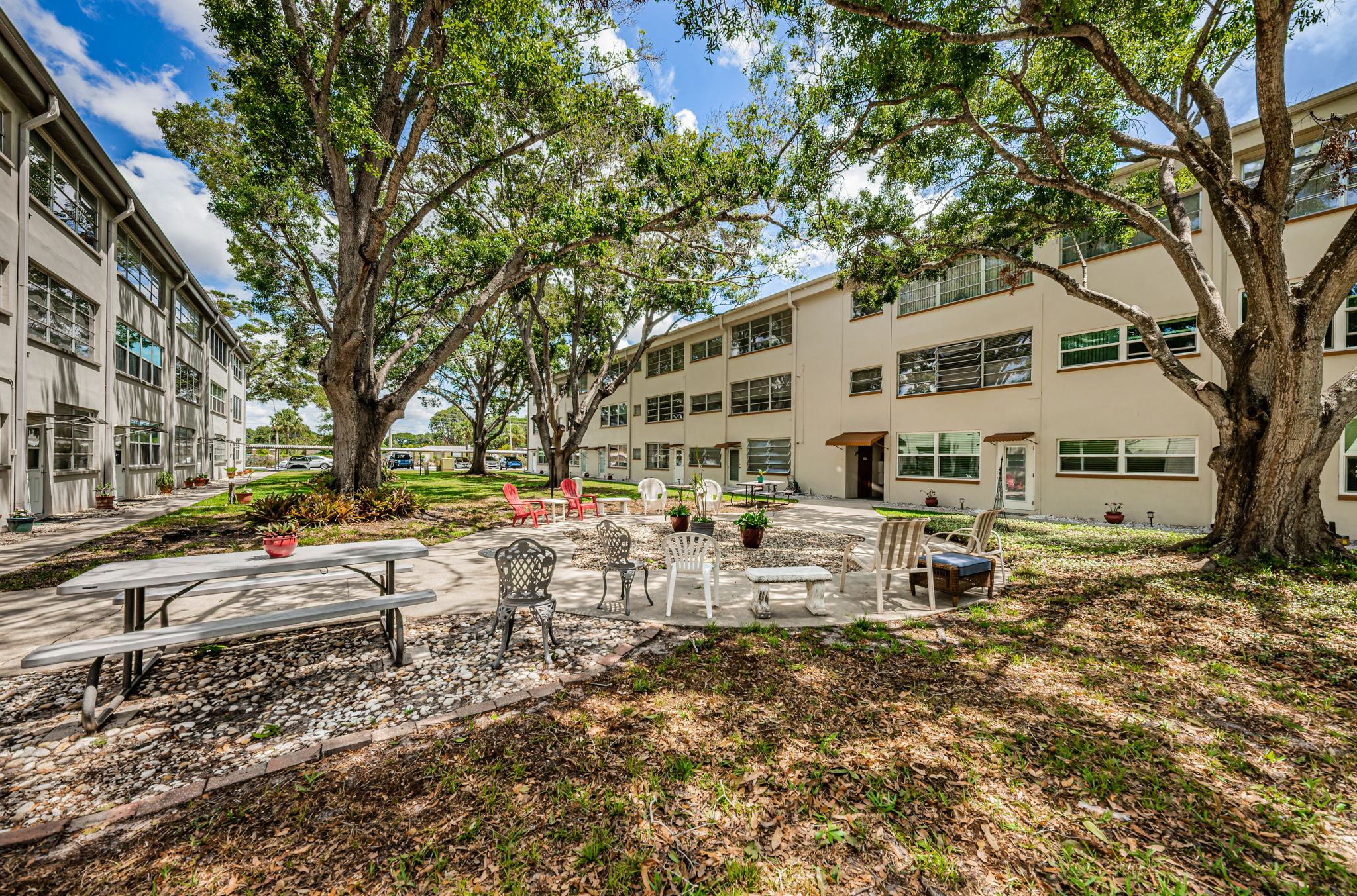 Courtyard3
