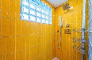 Primary Bathroom 1b