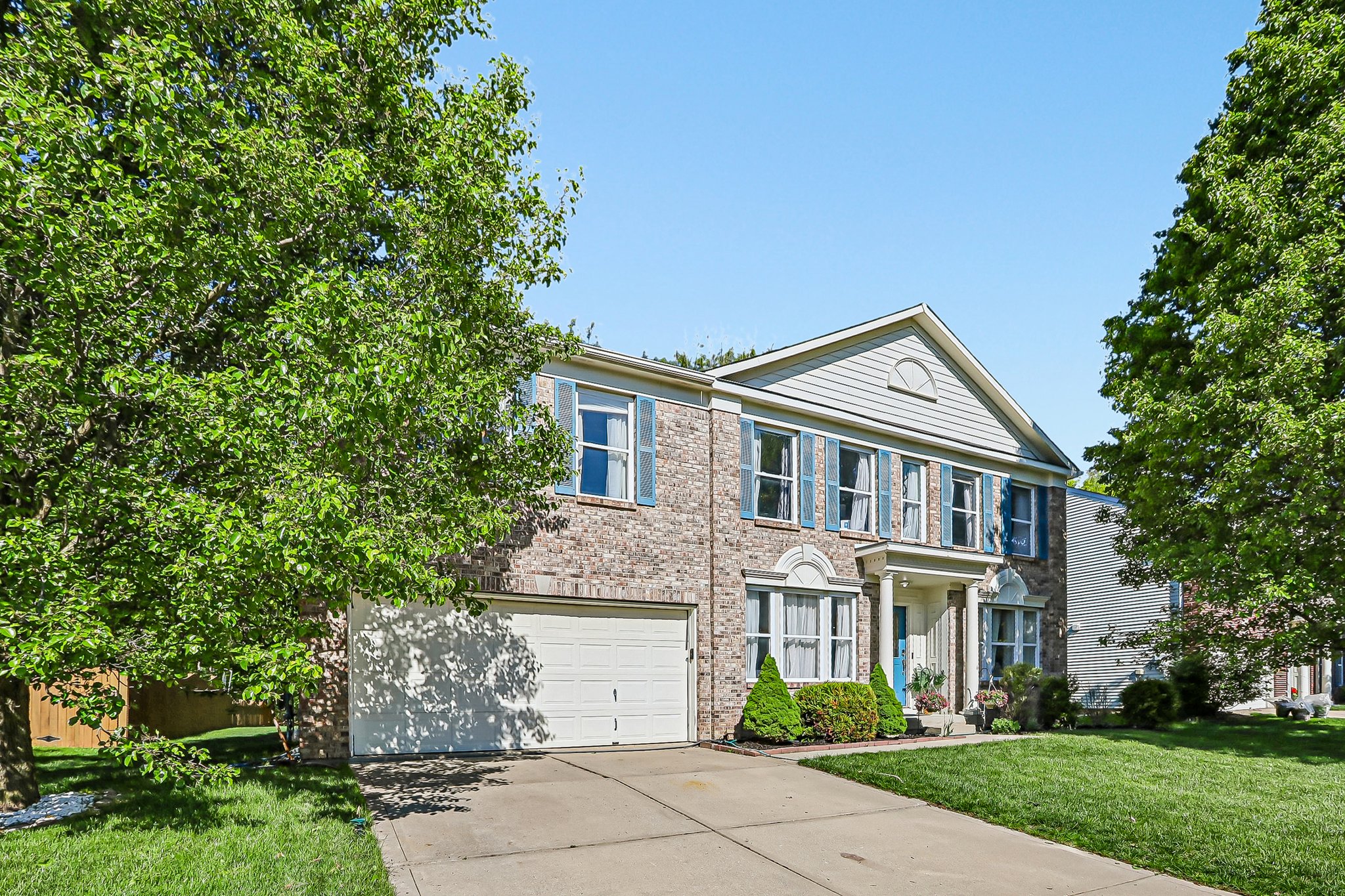 Skyward Ln-S0105-003.jpg