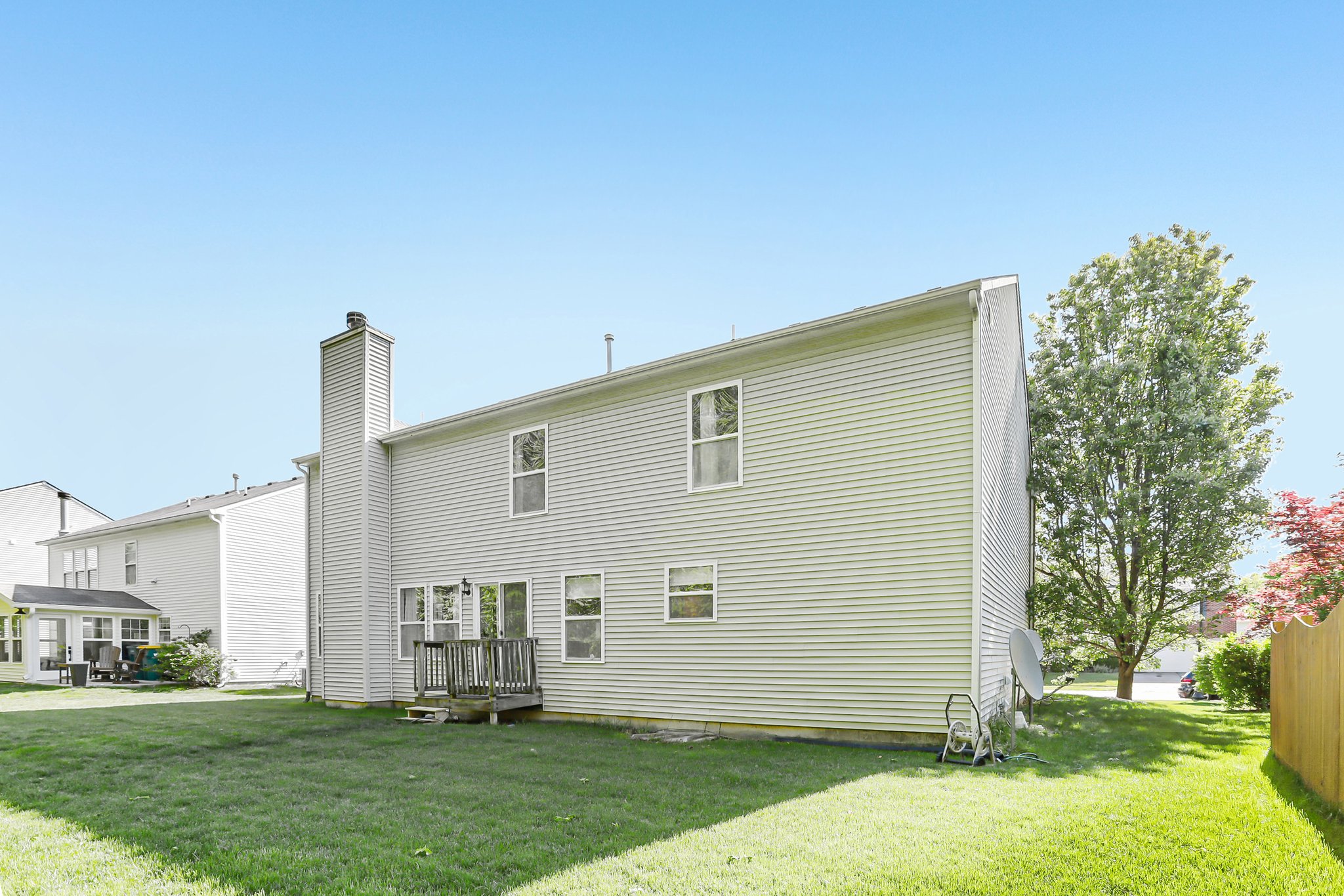 Skyward Ln-S0105-059.jpg
