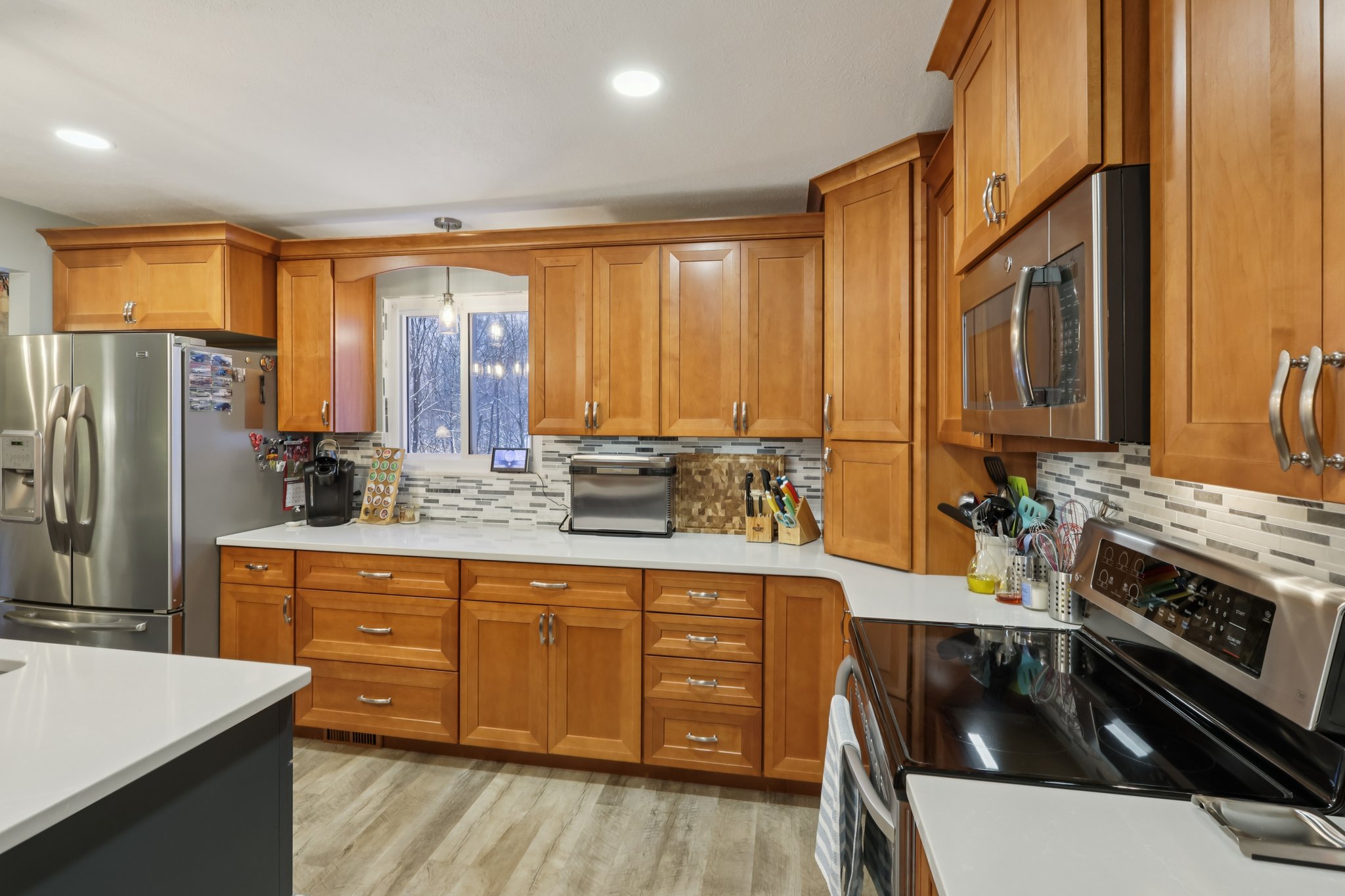 N Oval-S0312-021.jpg