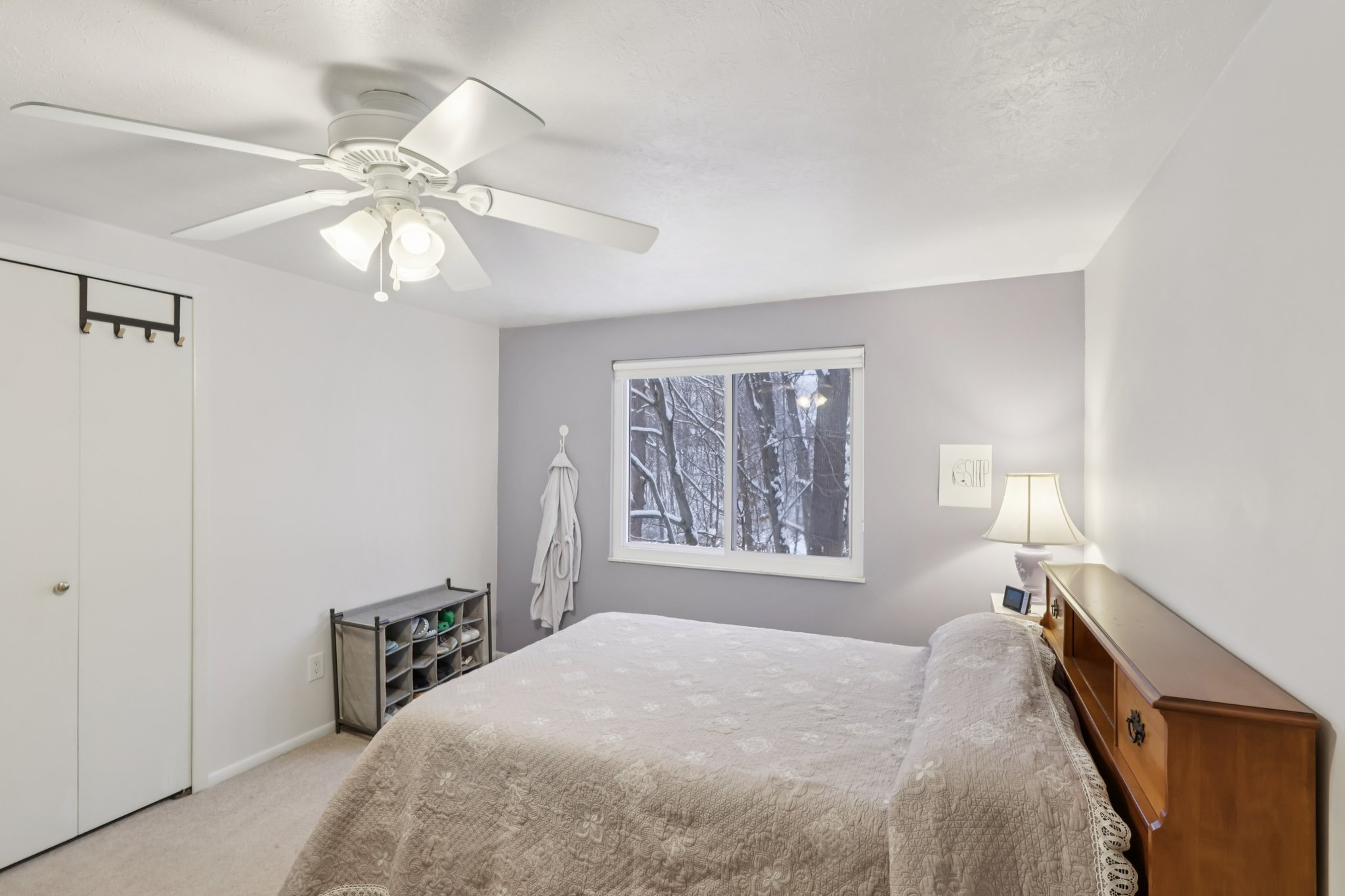 N Oval-S0312-034.jpg