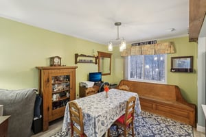 N Oval-S0312-012.jpg