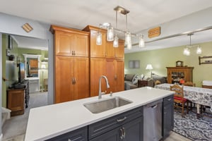 N Oval-S0312-019.jpg