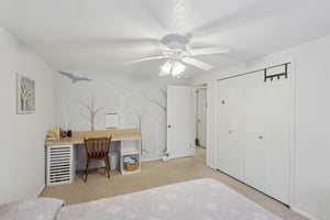 N Oval-S0312-035.jpg