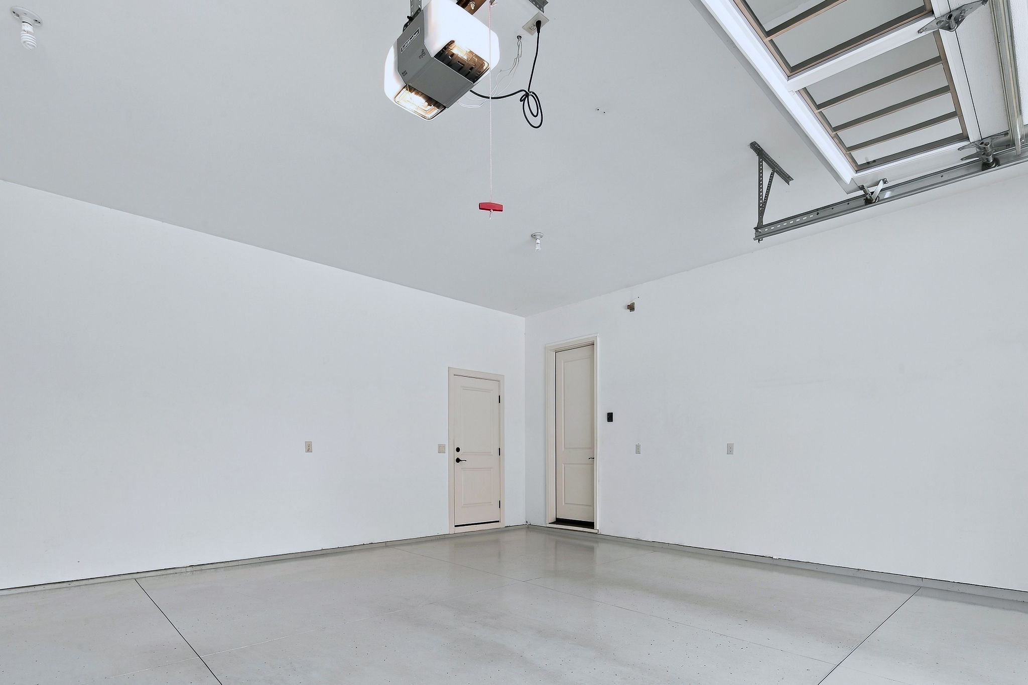  Photo 47