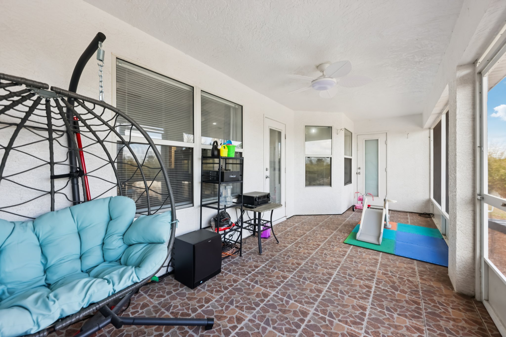 SW 98th Pl-S1902-034.jpg