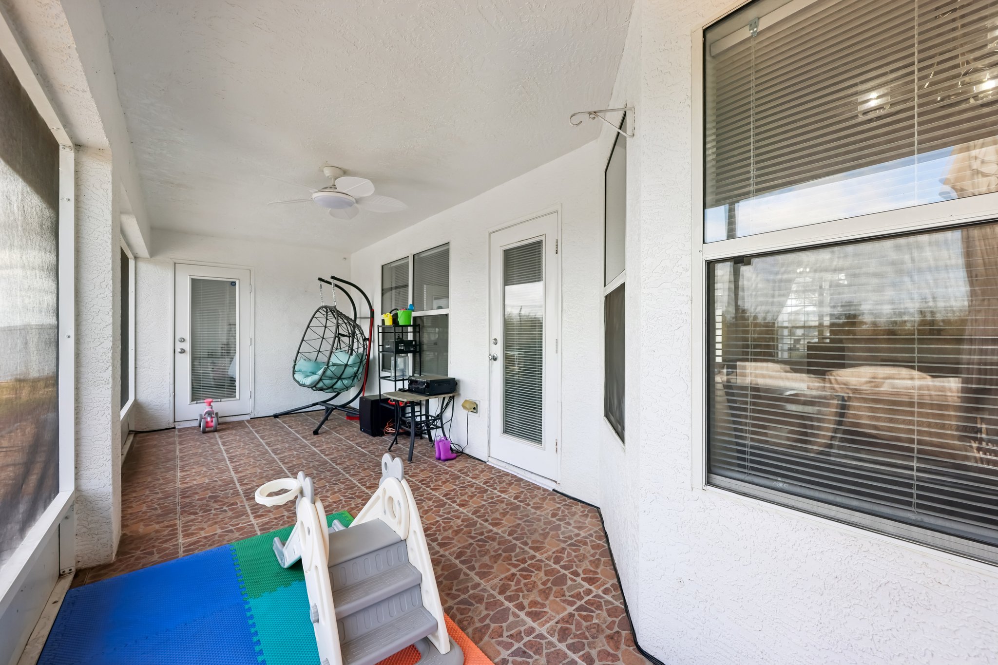 SW 98th Pl-S1902-036.jpg