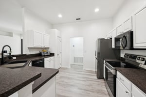 SW 98th Pl-S1902-012.jpg