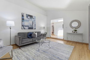011_F8_5897 Erskine Ct