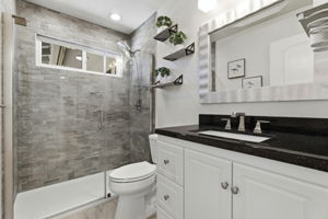 028_F8_5897 Erskine Ct