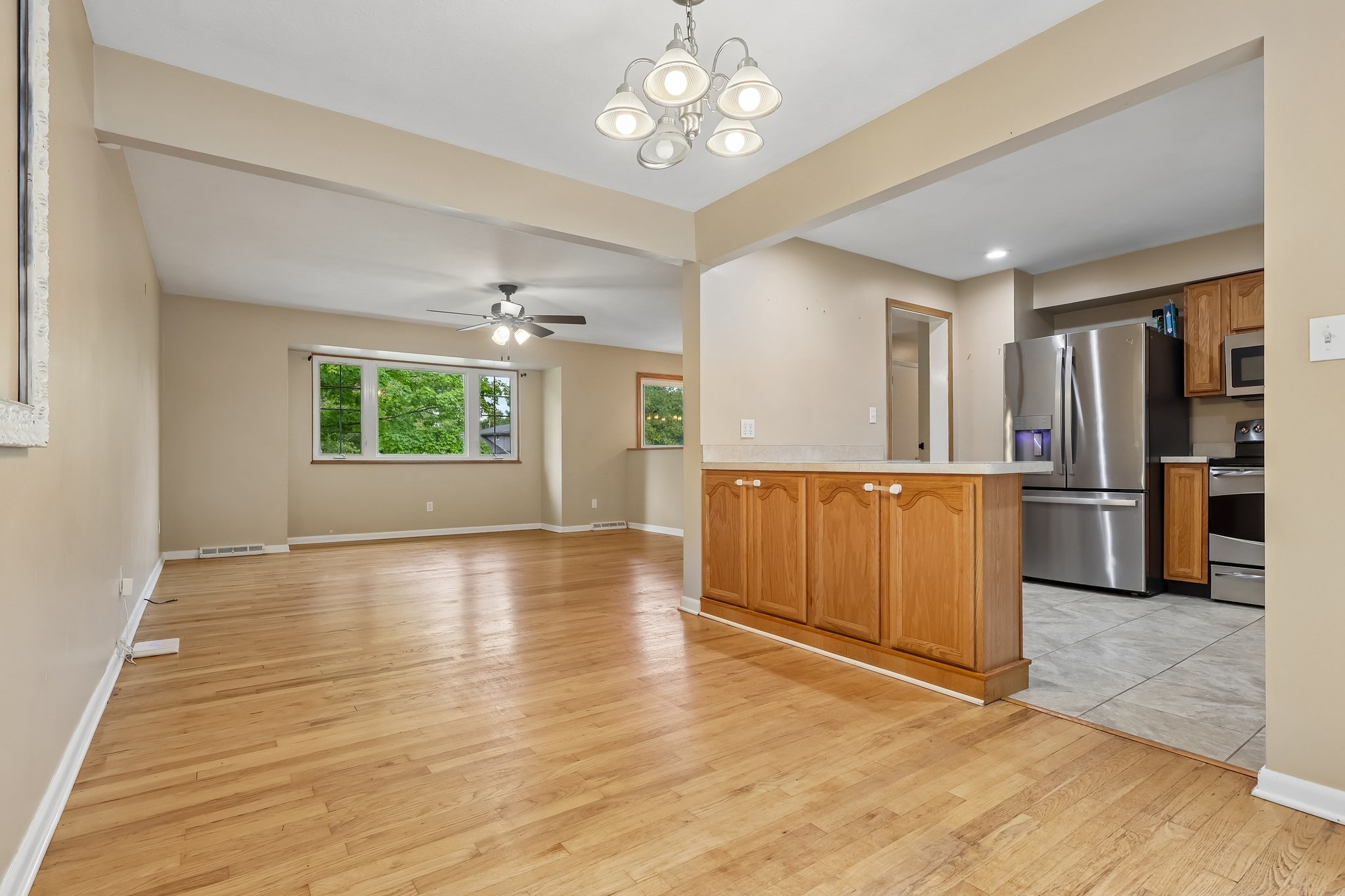 Forest Ridge Dr-S2309-006.jpg