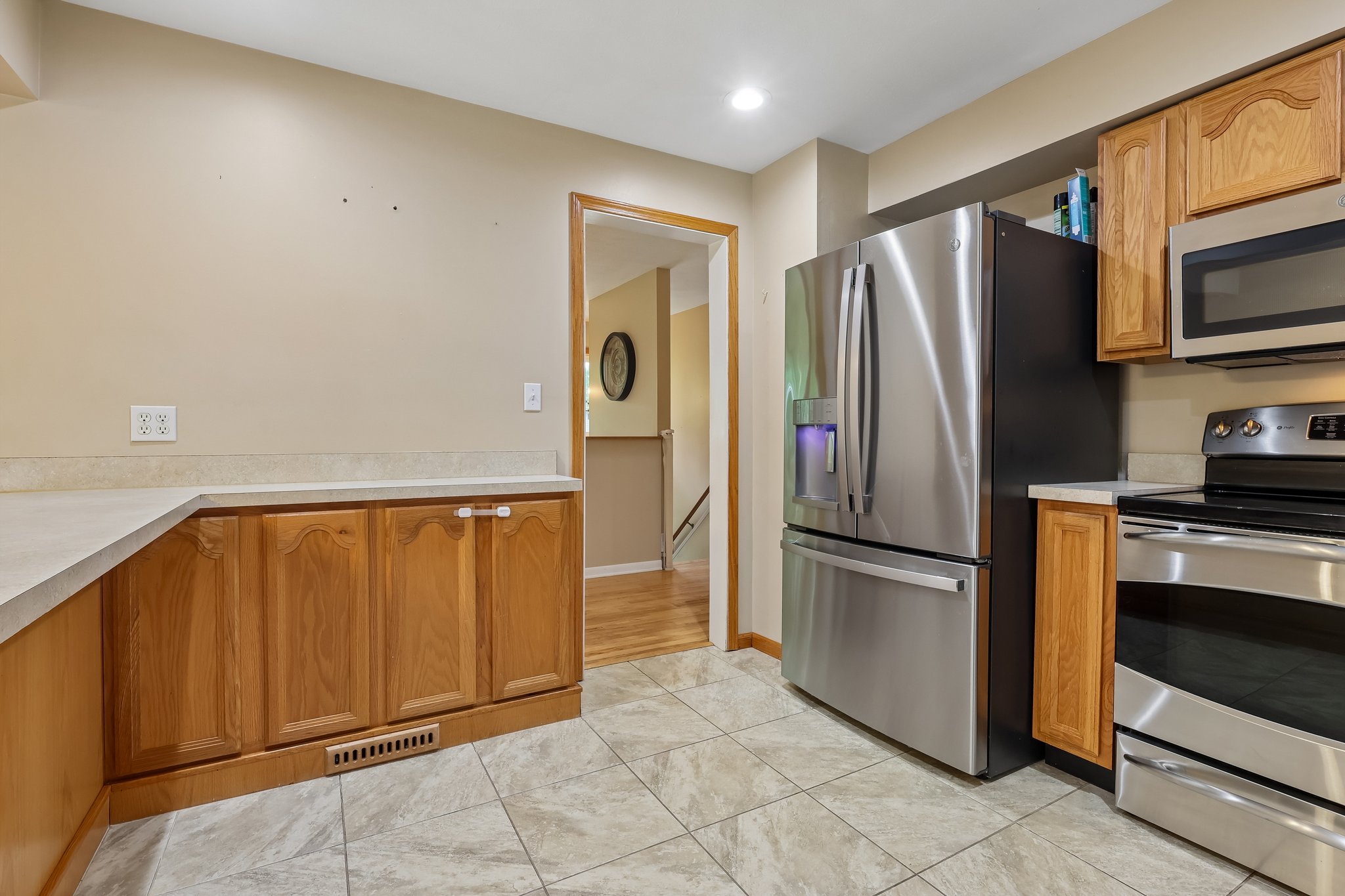 Forest Ridge Dr-S2309-011.jpg