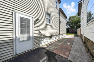  Photo 47