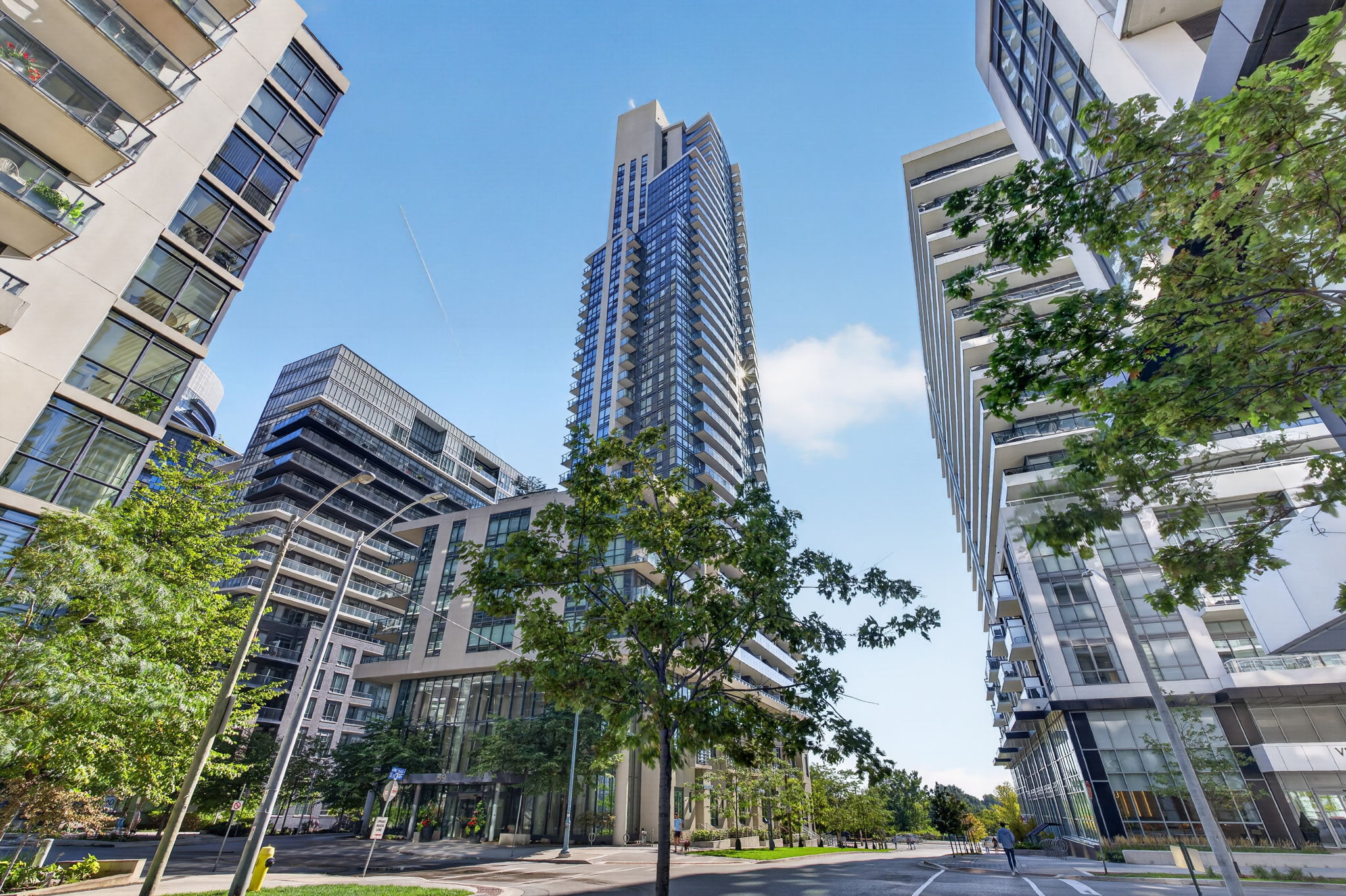 59 Annie Craig Dr 3503 Toronto, ON M8V 0C4