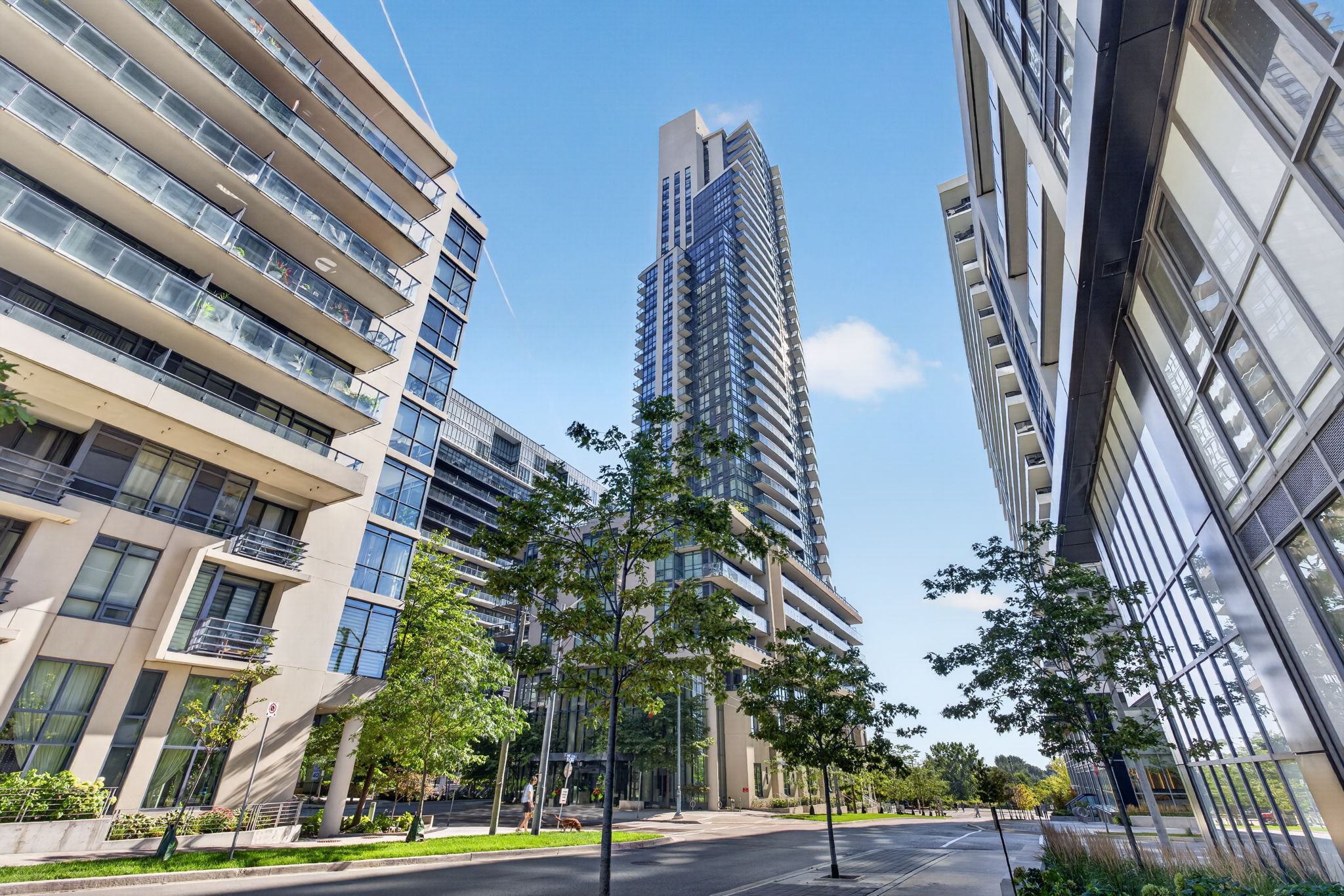 59 Annie Craig Dr 3503 Toronto, ON M8V 0C4