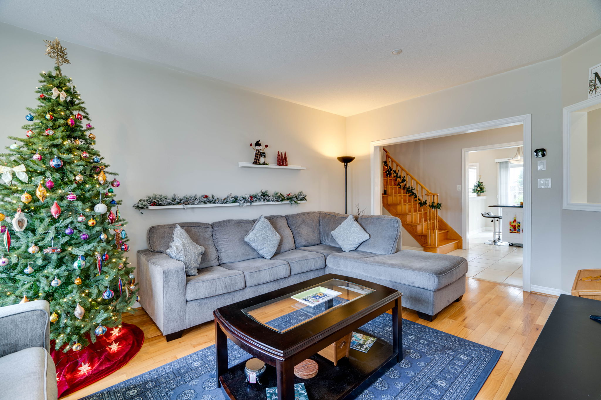 59 Billingham Heights Aurora, ON L4G 7Y1