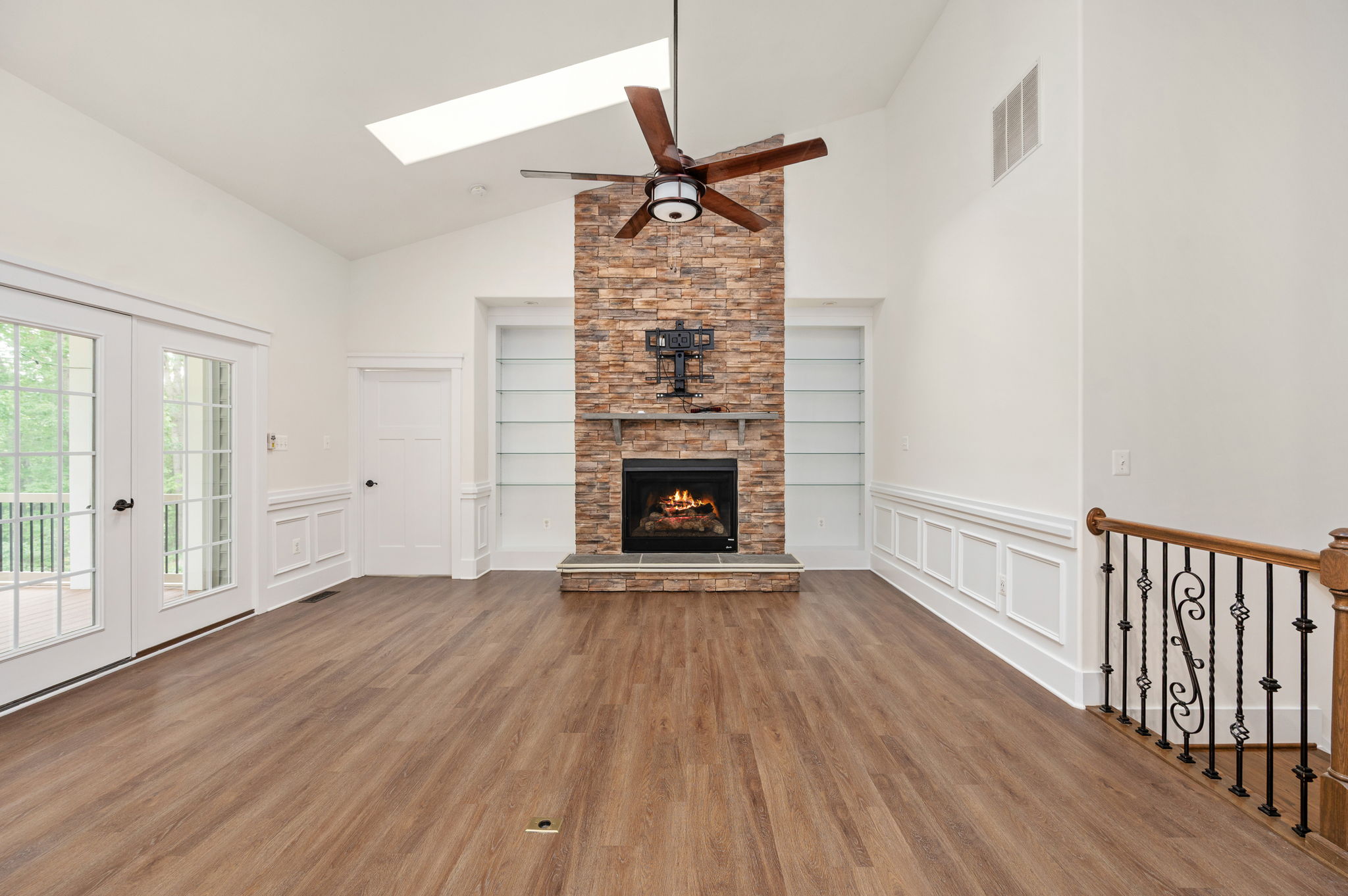  Photo 54