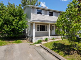 Photo 0