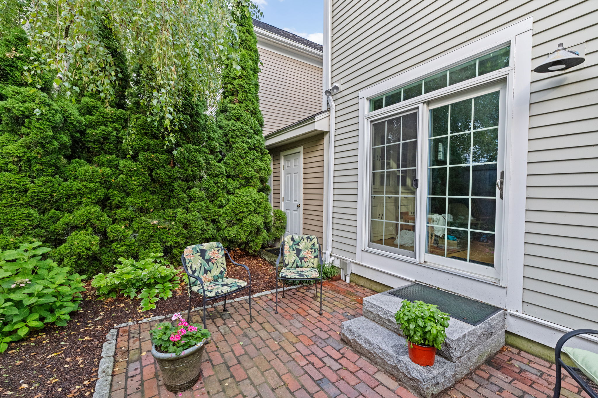 Back Exterior w Storage II