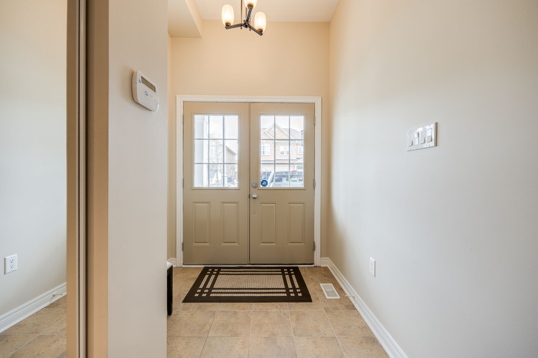 East Gwillimbury property showcase — delivered property photograph 6