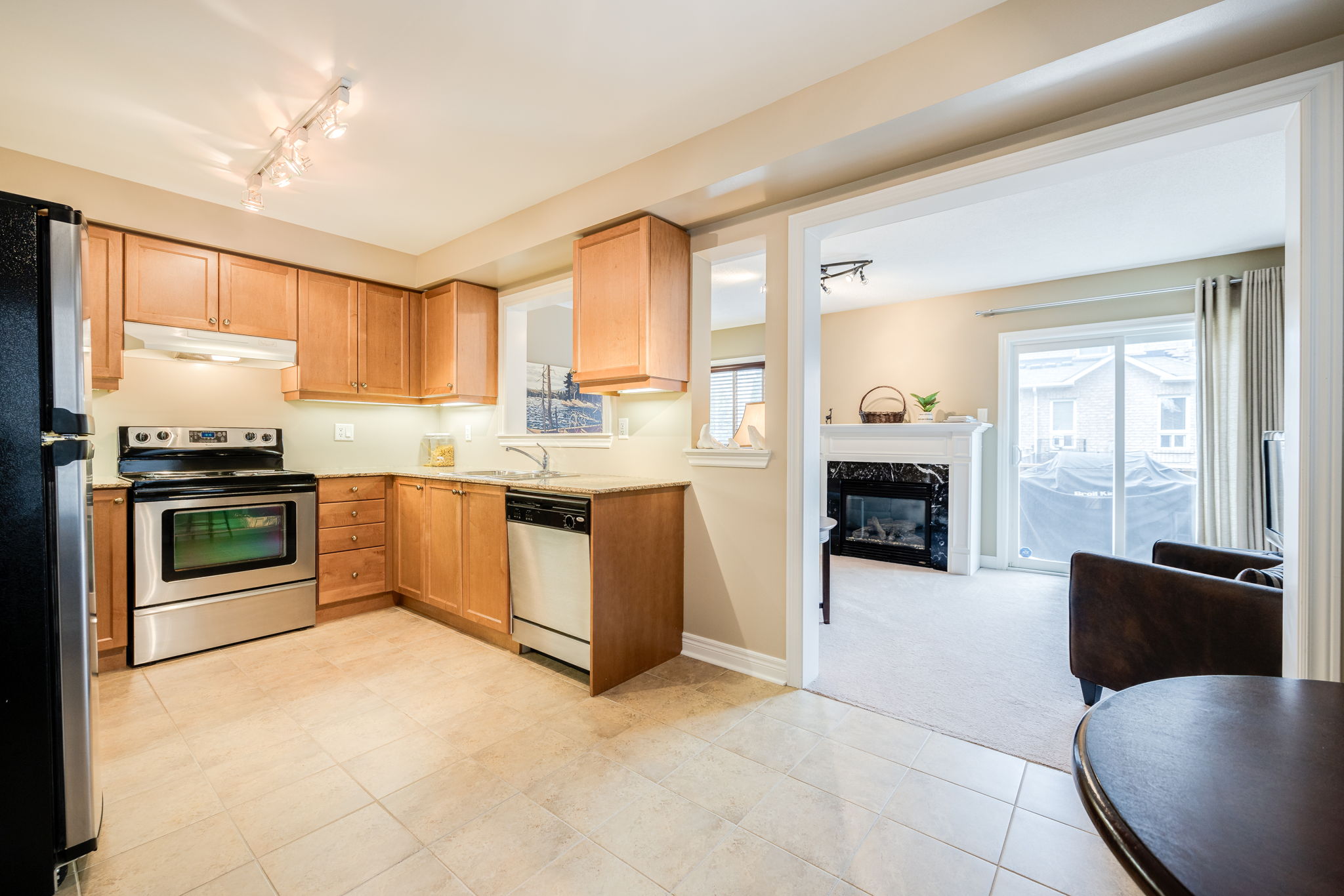 East Gwillimbury property showcase — delivered property photograph 9