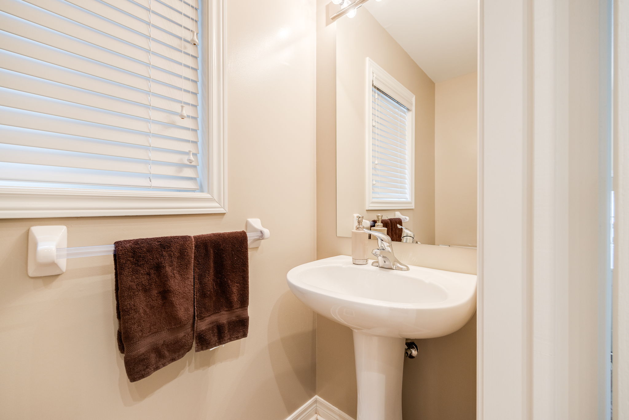 East Gwillimbury property showcase — delivered property photograph 15