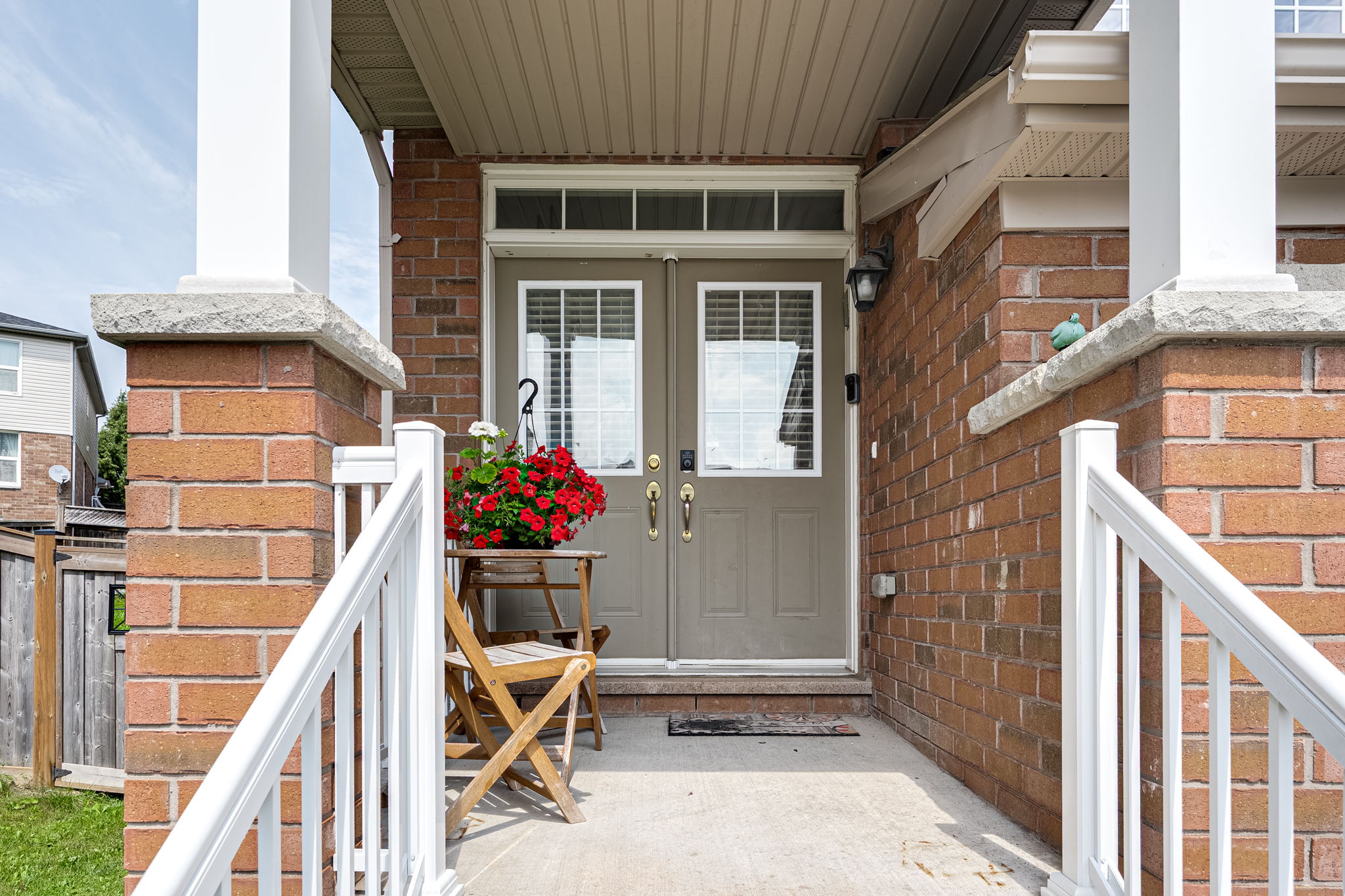 59 Matthewson Ave Bradford West Gwillimbury, ON L3Z 3A7