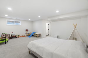  Photo 49