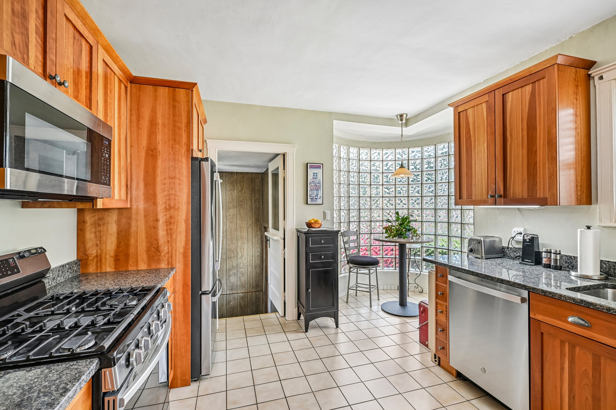 Taylor Ave-S1806-012.jpg