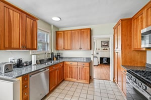 Taylor Ave-S1806-010.jpg