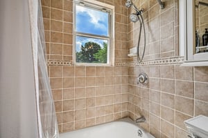 Taylor Ave-S1806-026.jpg