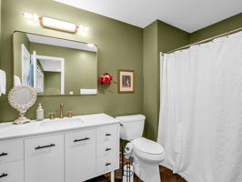  Photo 31