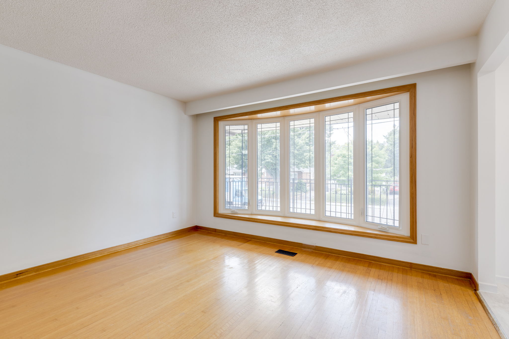 Toronto property showcase — delivered property photograph 13
