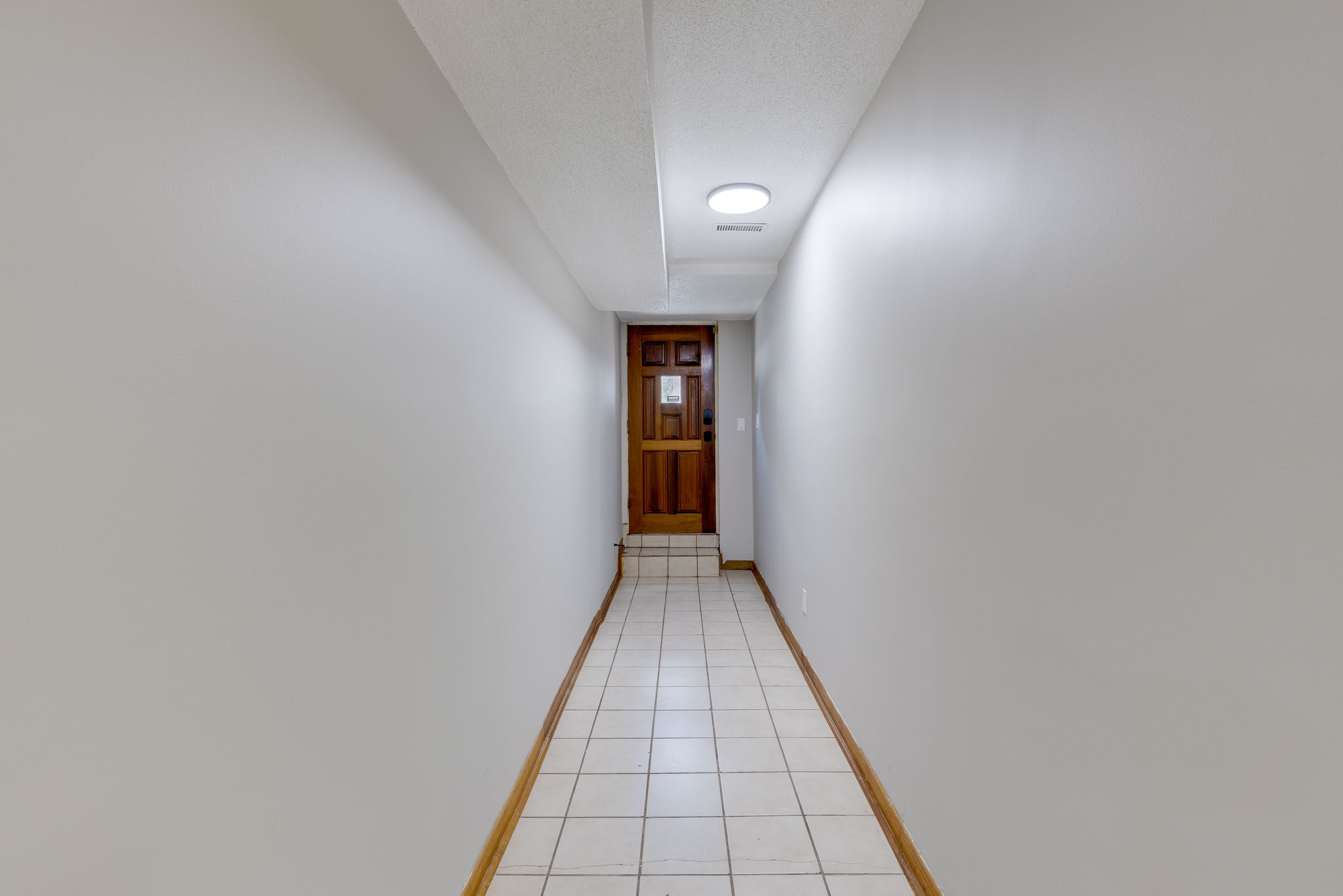 Toronto property showcase — delivered property photograph 30